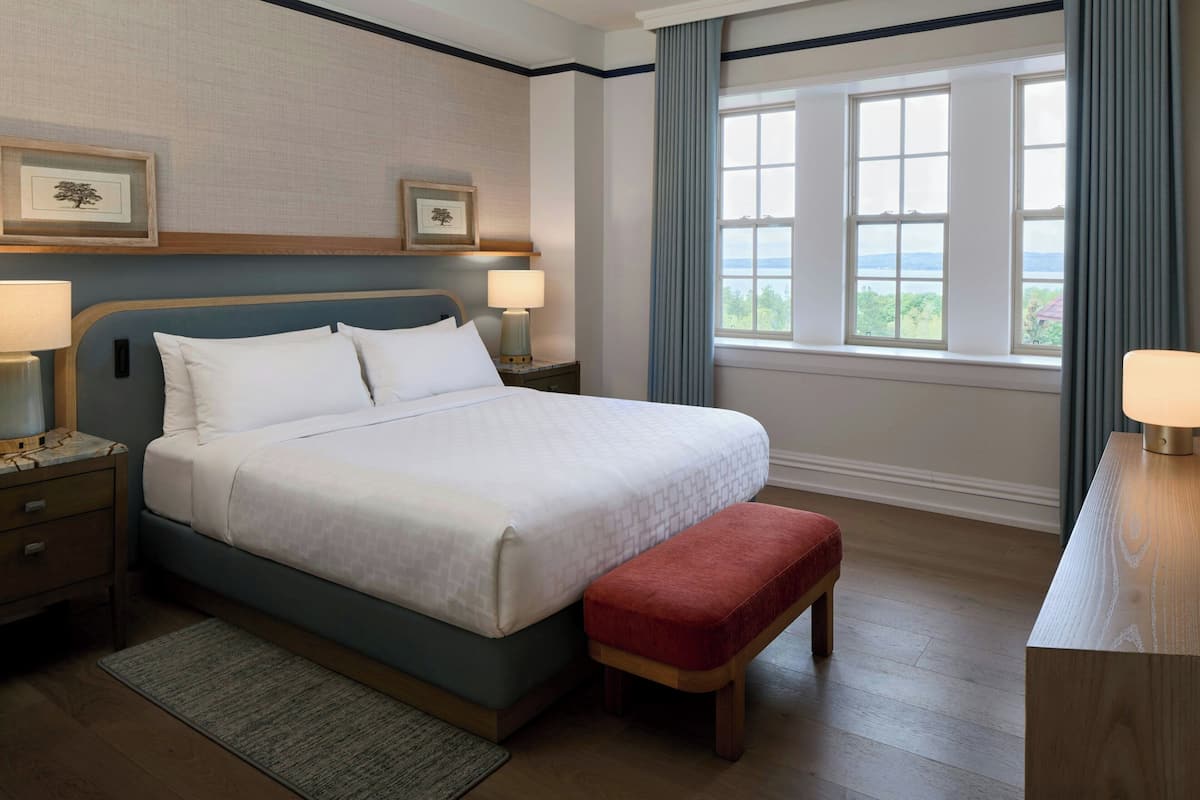 Chambre, 1 grand lit (View) | Literie de qualité supérieure, coffres-forts dans les chambres