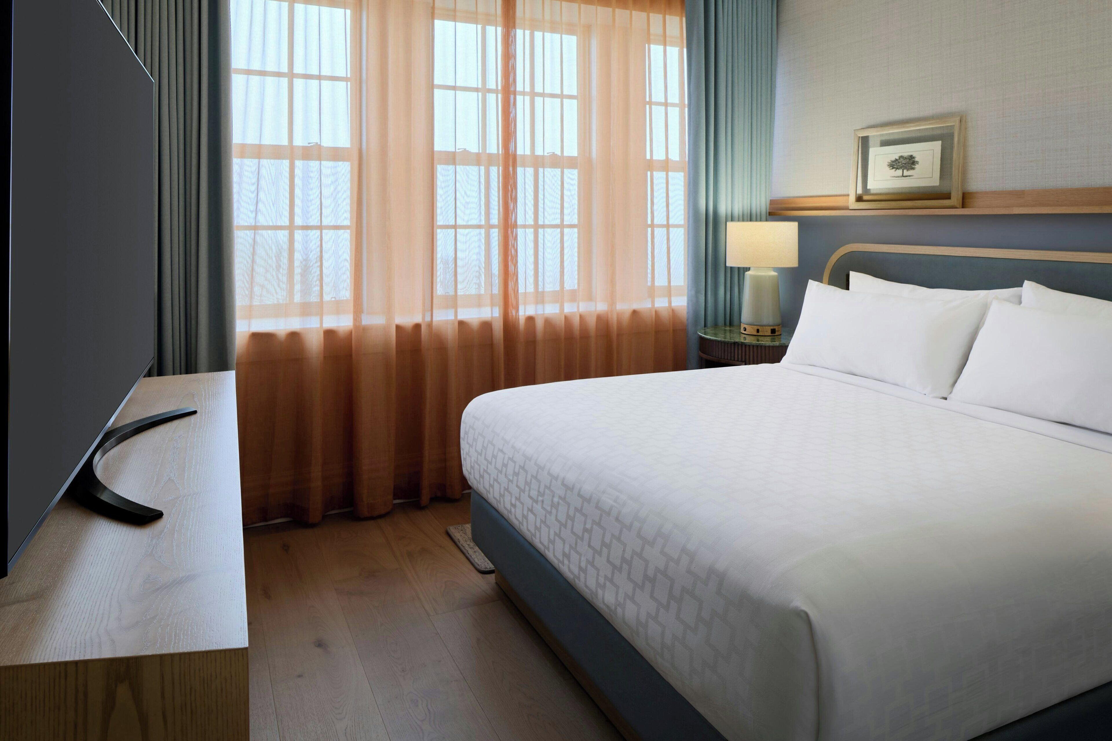 Premium bedding, in-room safe, blackout drapes, iron/ironing board