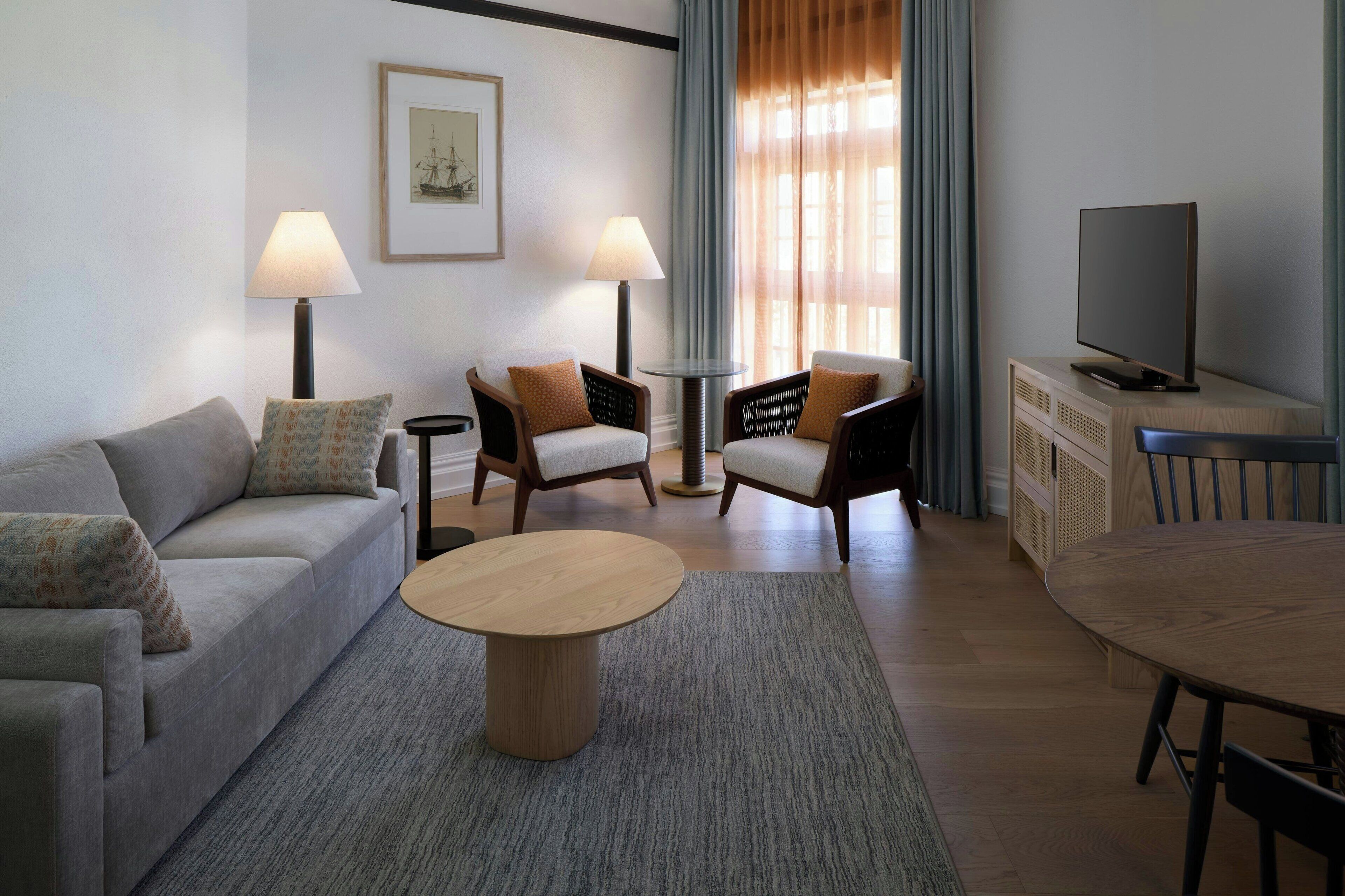 Suite, 1 King Bed with Sofa bed | Premium bedding, in-room safe, blackout drapes, iron/ironing board