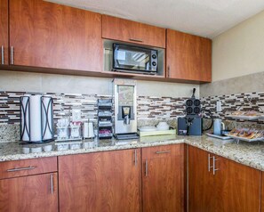 Breakfast area - Rodeway Inn Delano (Delano)