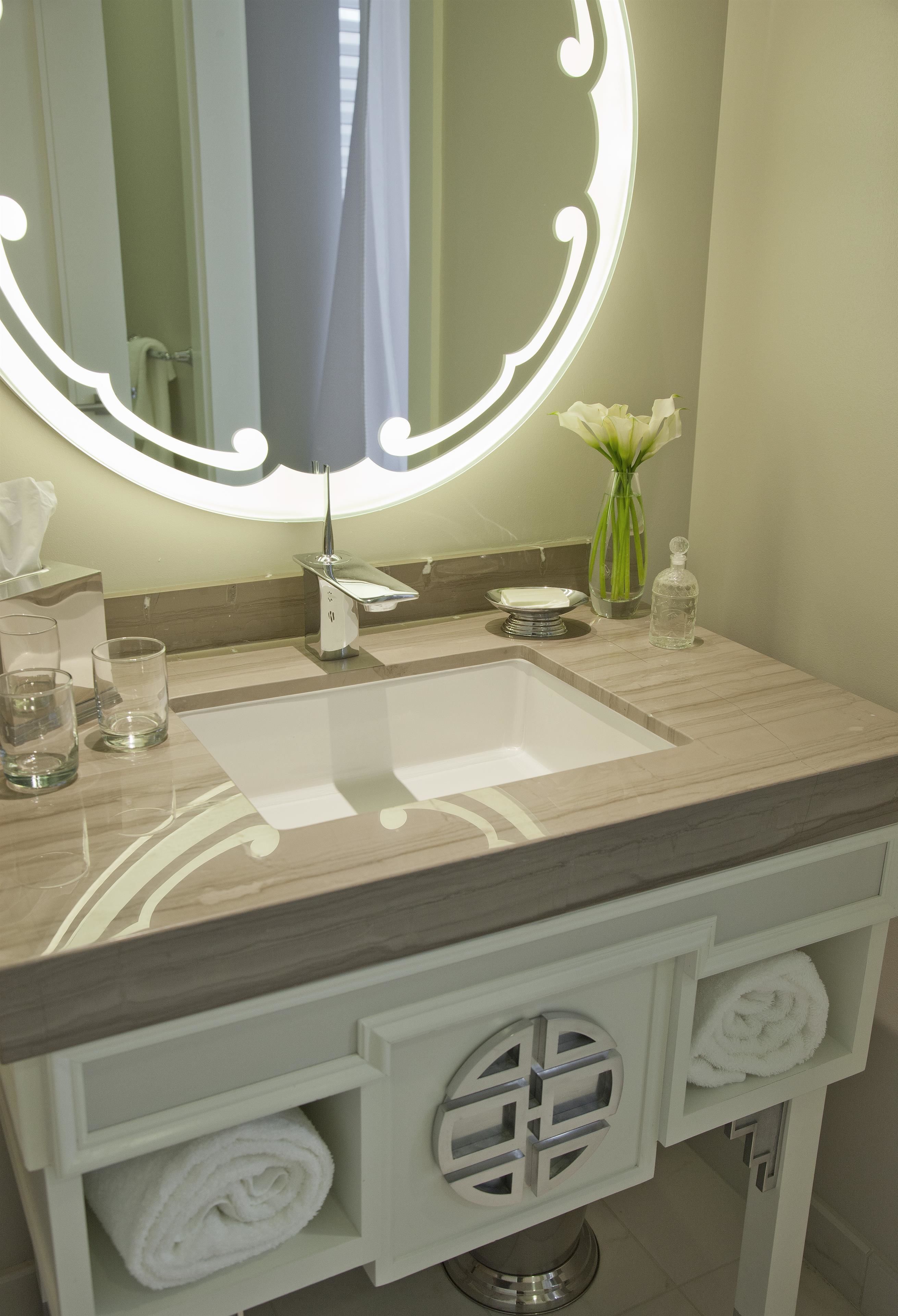 combined shower/bathtub, free toiletries, hair dryer, towels