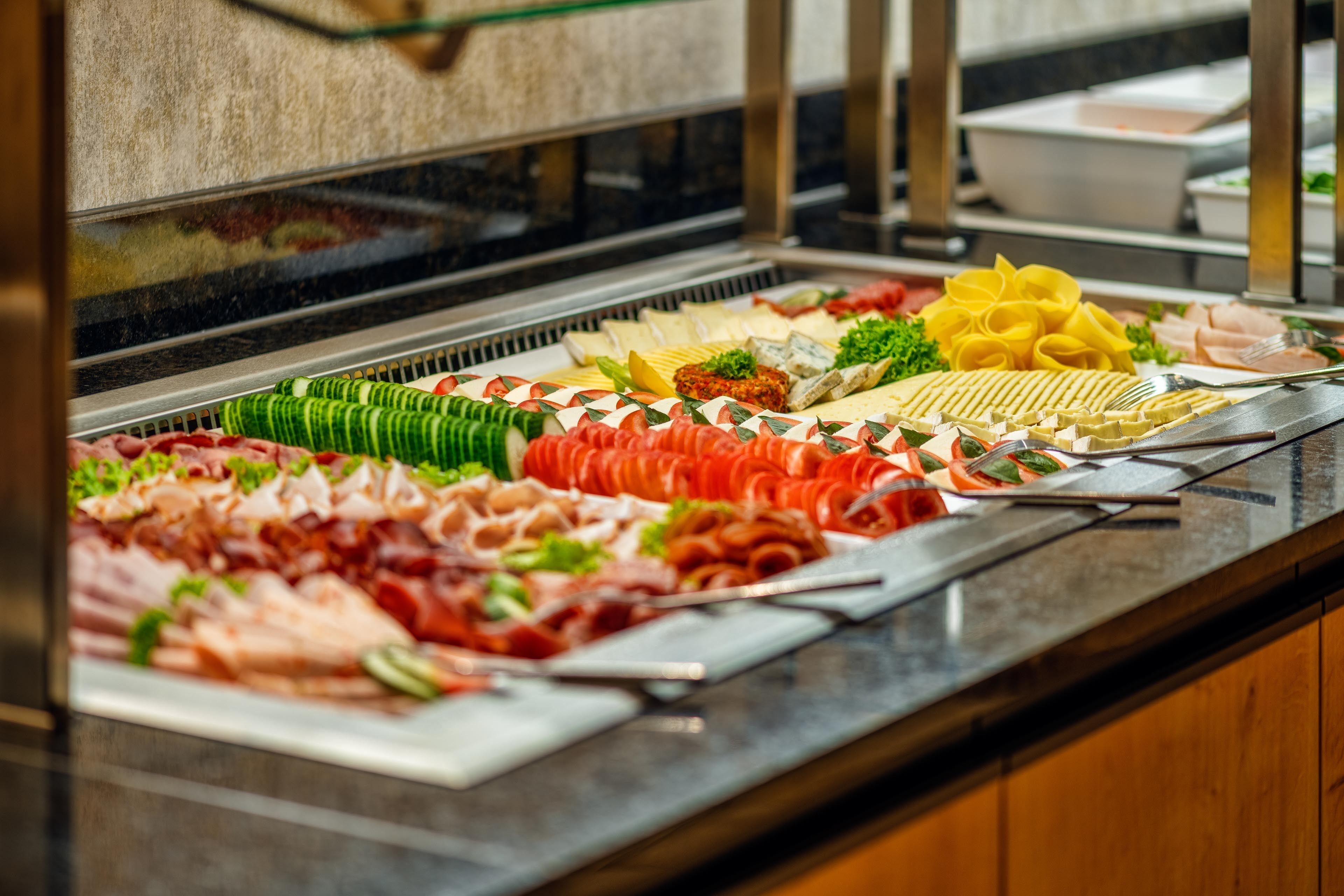 daily buffet breakfast (eur 18.90 per person)