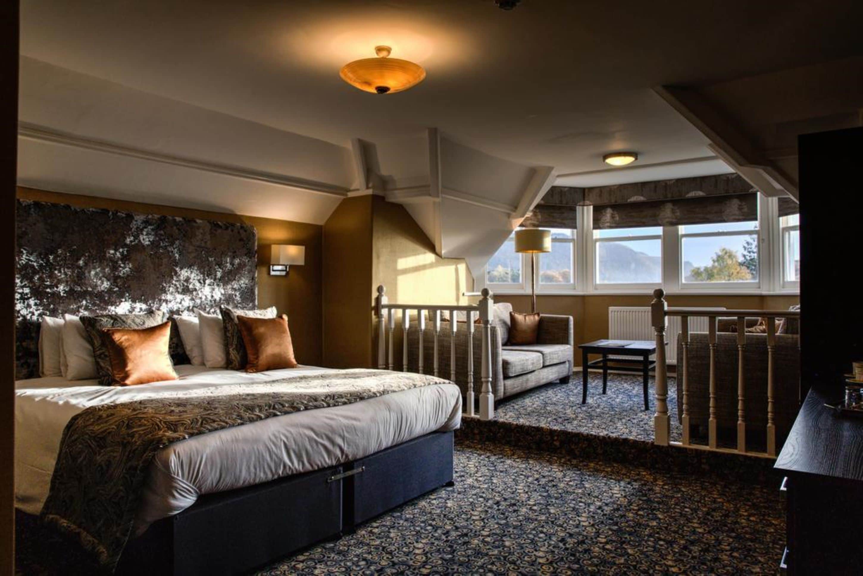 junior suite | laptop workspace, iron/ironing board, free wifi, bed sheets