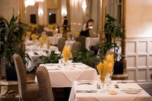 Breakfast and dinner served, garden views  - Keswick Country House Hotel (Keswick)