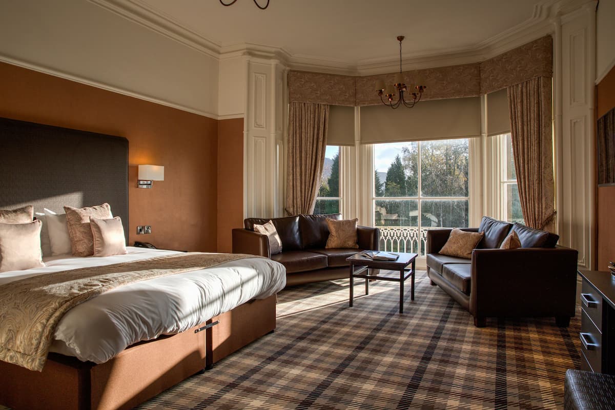 Junior Suite | Laptop workspace, iron/ironing board, free WiFi, bed sheets