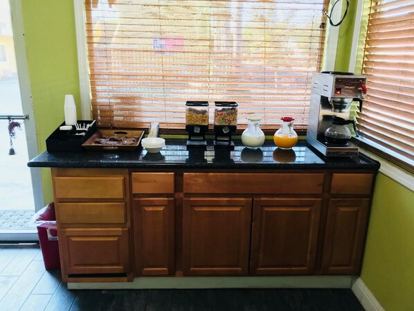 Refrigerador y microondas 