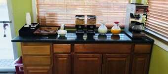 Americas Best Value Inn Visalia