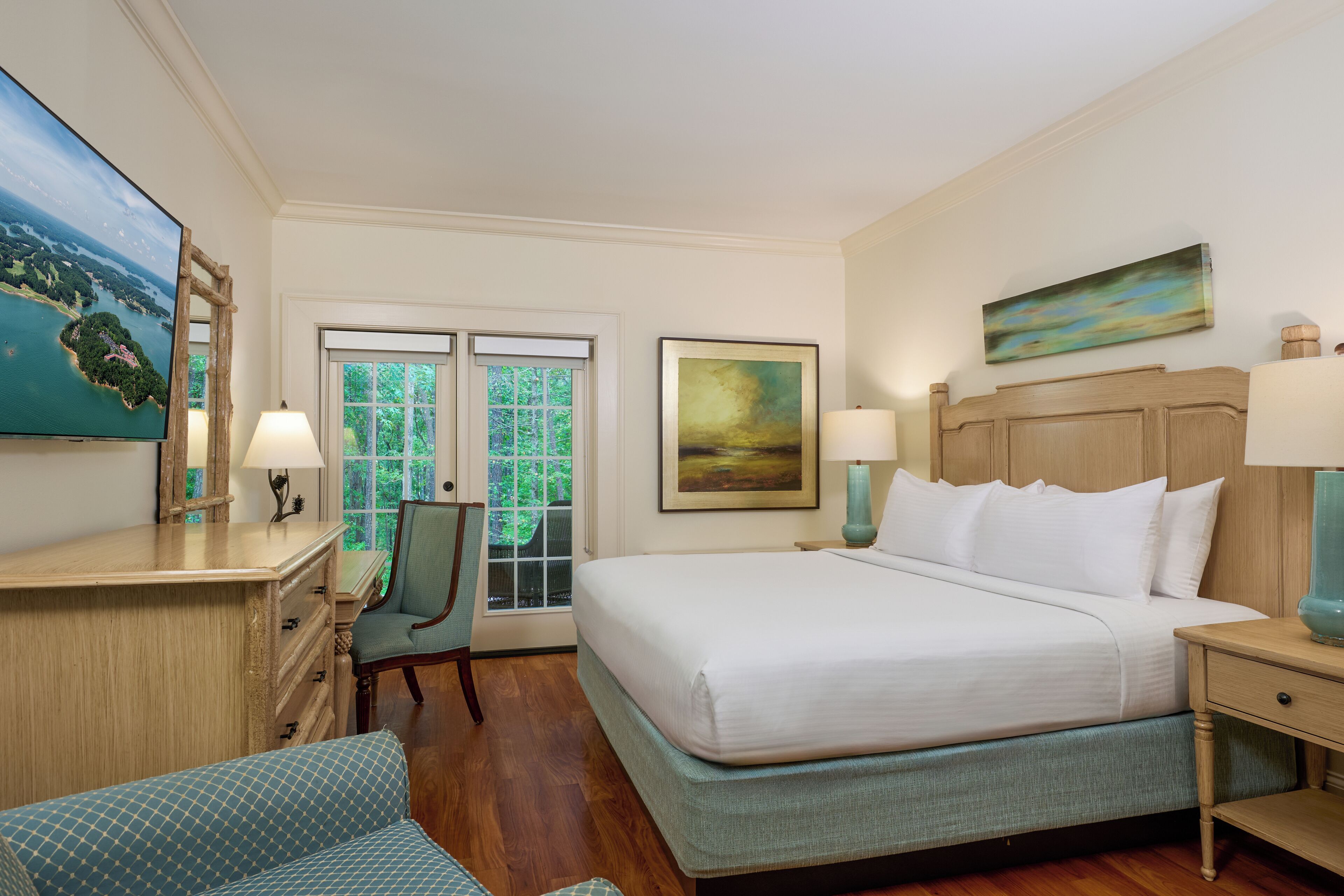 Room, 1 King Bed, Mobility Accessible | Pillowtop beds, individually furnished, laptop workspace