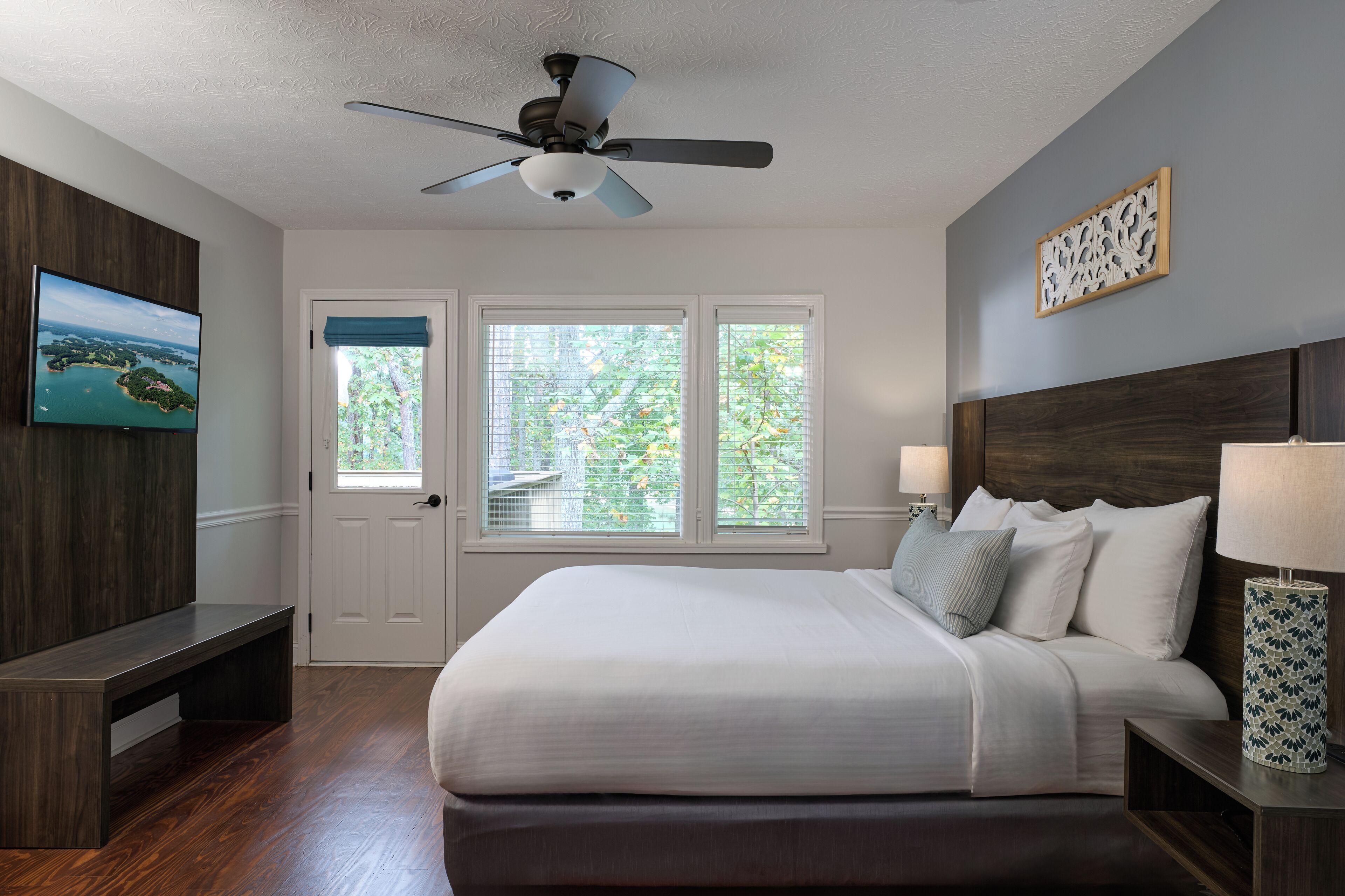 Pillowtop beds, individually furnished, laptop workspace