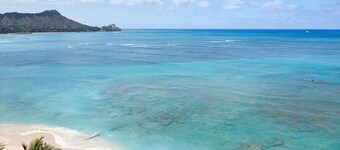 OUTRIGGER Reef Waikiki Beach Resort