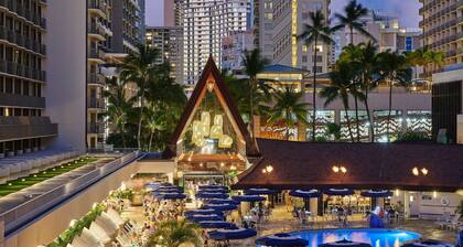 OUTRIGGER Reef Waikiki Beach Resort