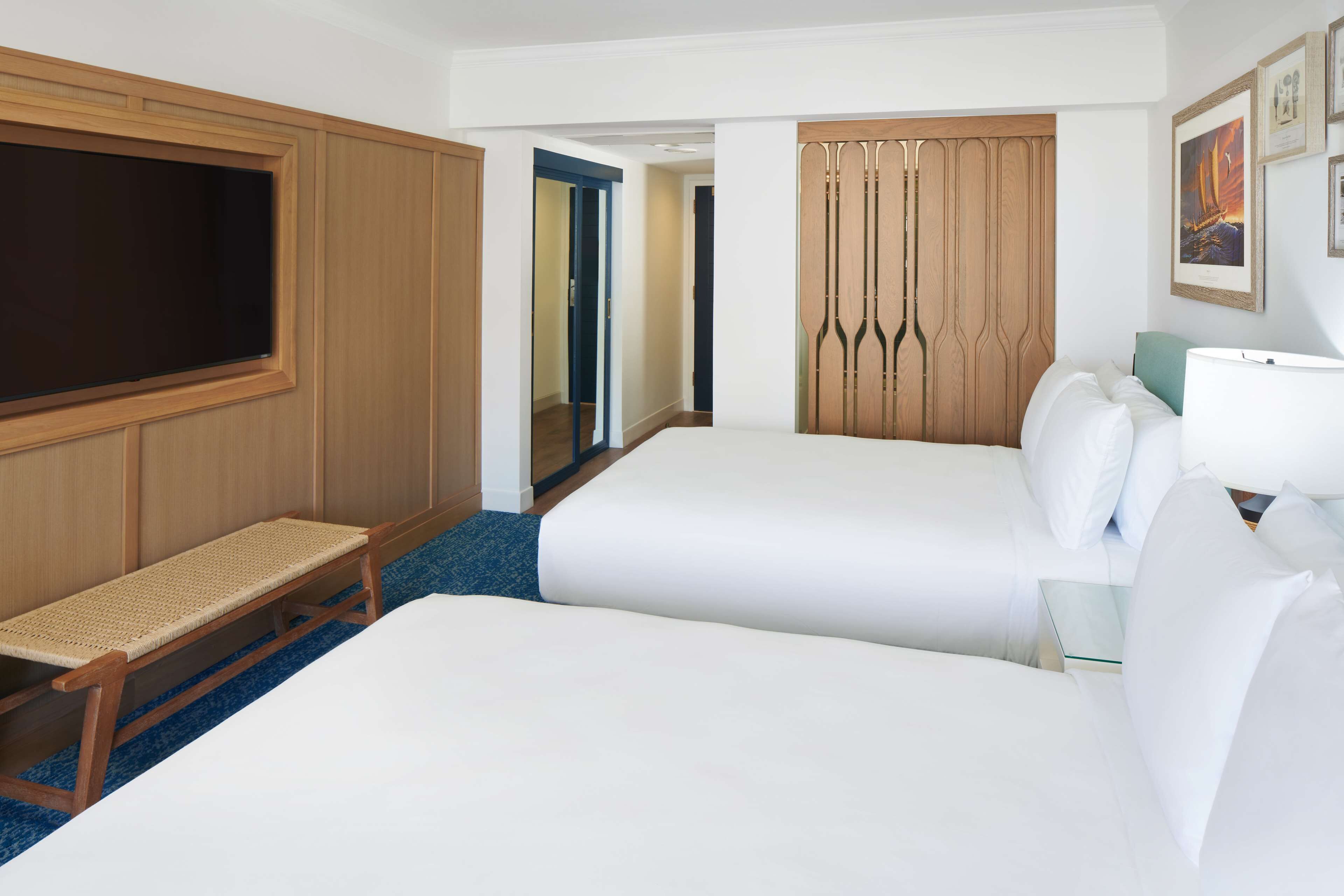 Premium bedding, in-room safe, desk, blackout drapes