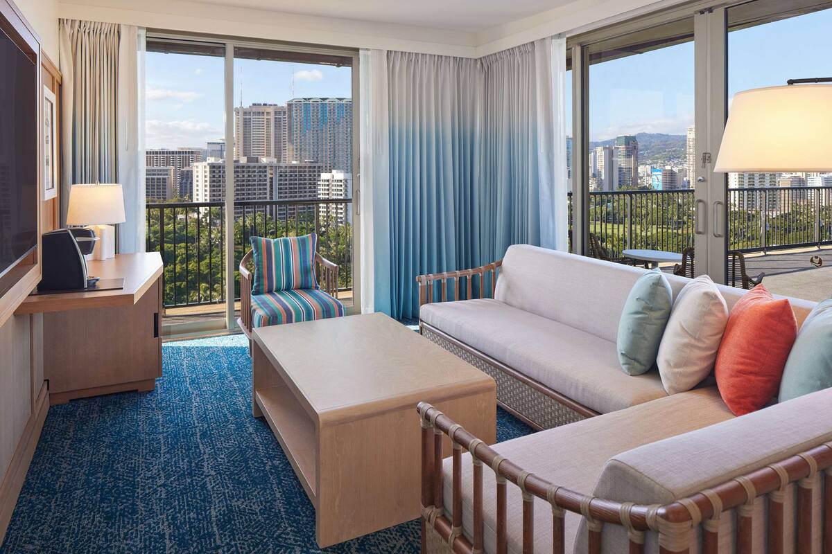 1 bedroom, premium bedding, in-room safe, desk