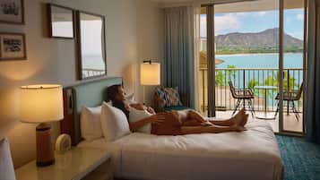 Premium bedding, in-room safe, desk, blackout drapes