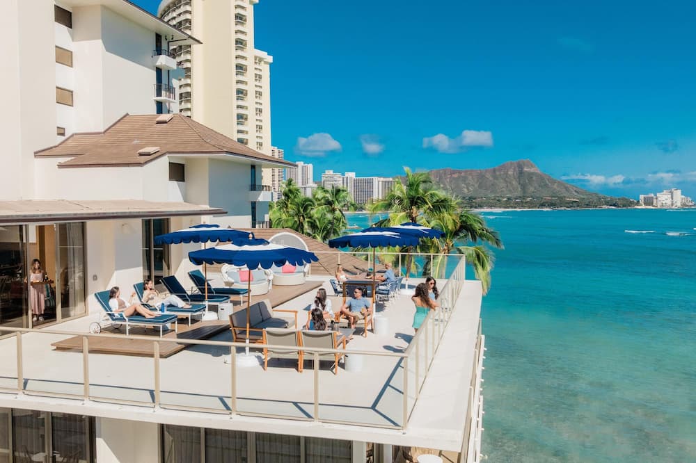 OUTRIGGER Reef Waikiki Beach Resort