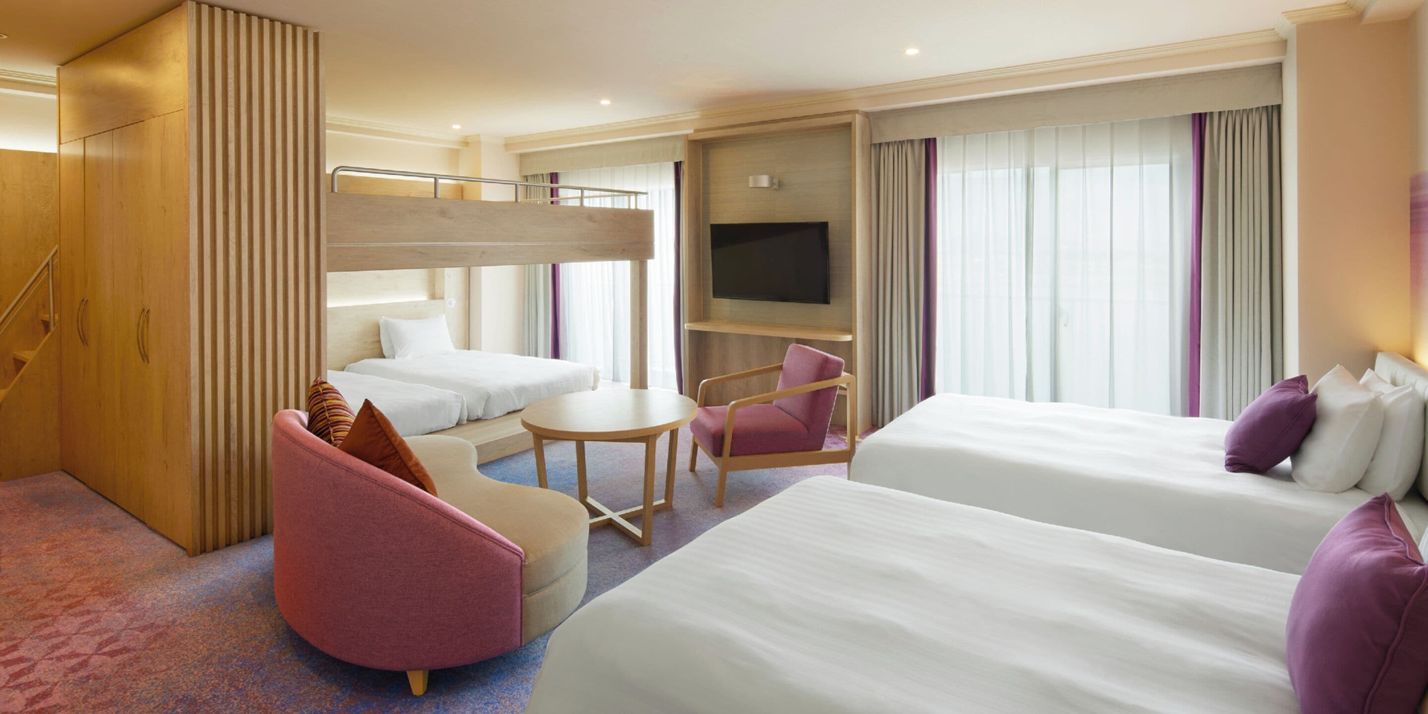 Nikko Bunk Bed Room with Lounge Access, Non Smoking, 12 Floor | Hypo-allergenic bedding, memory foam beds, in-room safe, desk