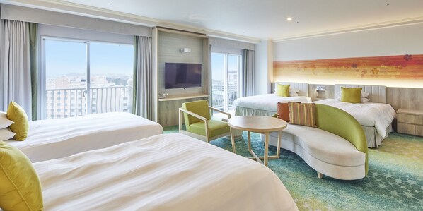 Nikko Deluxe Family with Lounge Access, Non Smoking, 11-12 Floor | Hypo-allergenic bedding, memory foam beds, in-room safe, desk - Grand Nikko Tokyo Bay Maihama (Urayasu)