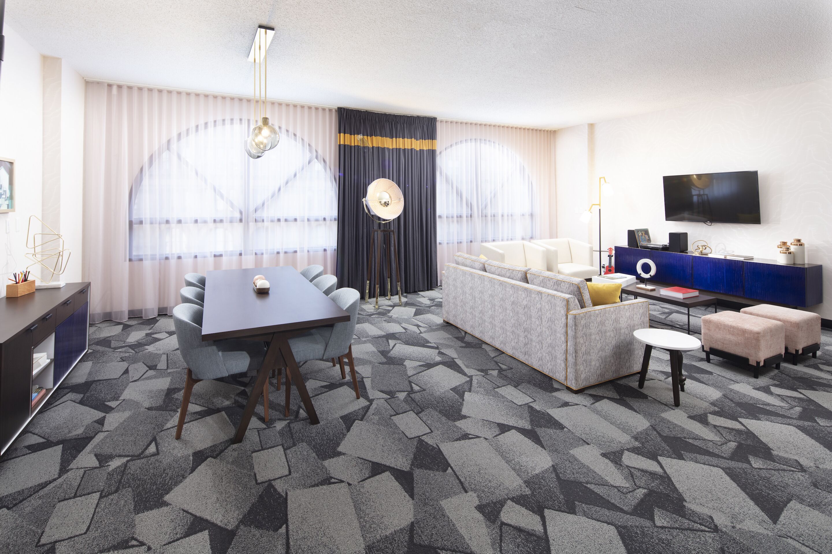 the parlor | 1 bedroom, premium bedding, down duvets, in-room safe