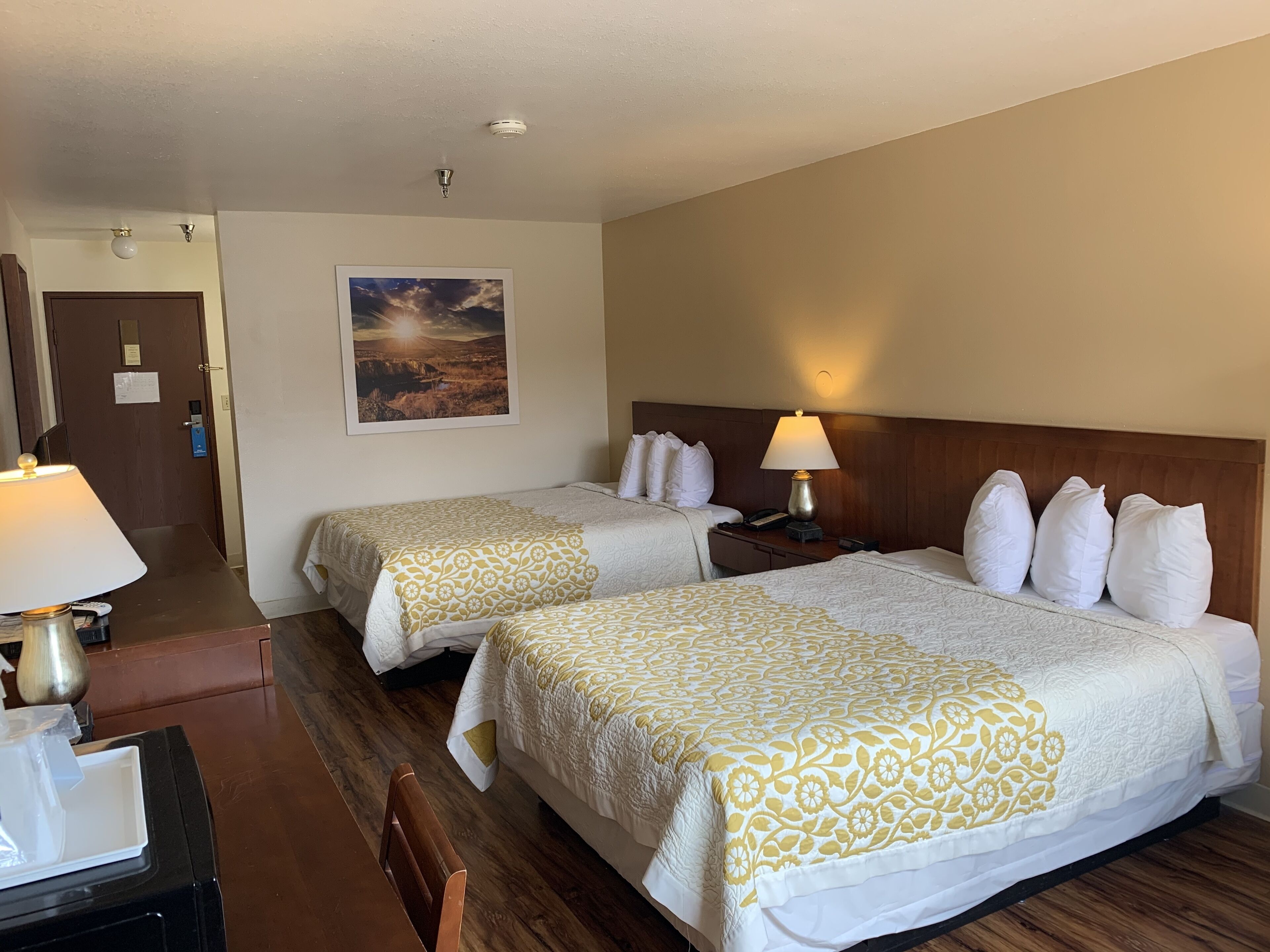 أسرّة أطفال/رضّع (مجانًا) وواي فاي مجانًا وملاءات أسرّة