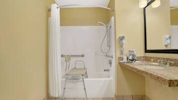 Phòng, 1 giường cỡ queen, phù hợp cho người khuyết tật, không hút thuốc | Buồng tắm vòi sen