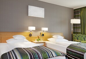 Hypo-allergenic bedding, minibar, in-room safe, desk