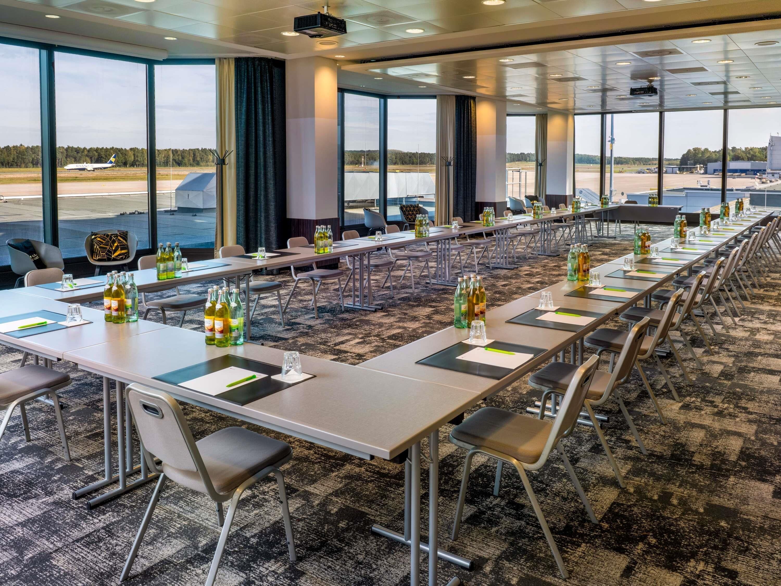 สถานที่จัดงานประชุม