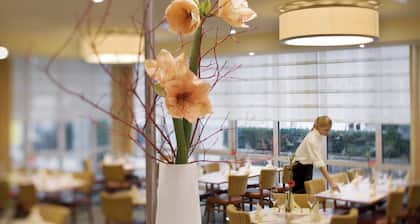 Mövenpick Hotel Nuernberg Airport