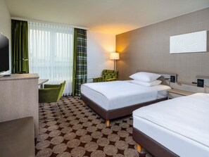 Superior Twin Room, 2 Twin Beds | Minibar, in-room safe, desk, blackout drapes
