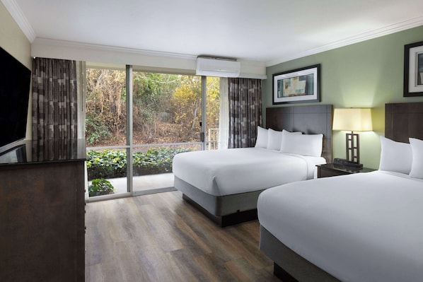 Suite, 1 Bedroom, Non Smoking, Refrigerator & Microwave | In-room safe, individually decorated, individually furnished, desk