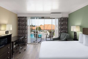 Standard Room, 1 King Bed, Refrigerator & Microwave