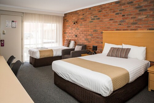 Australian Settlers Motor Inn