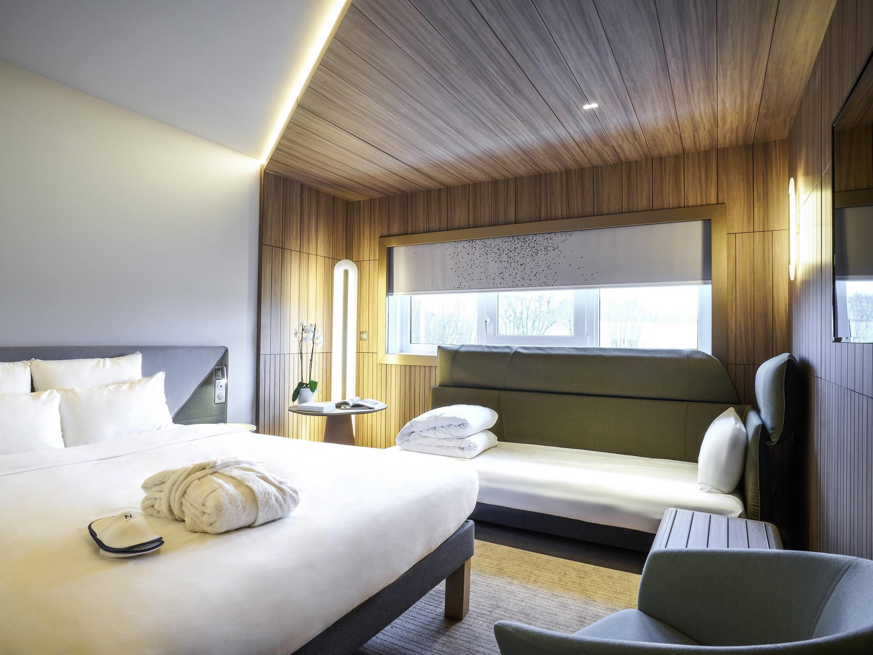 Chambre Familiale, 1 lit double et 1 canapé-lit (Executive) | Surmatelas, coffres-forts dans les chambres, rideaux occultants