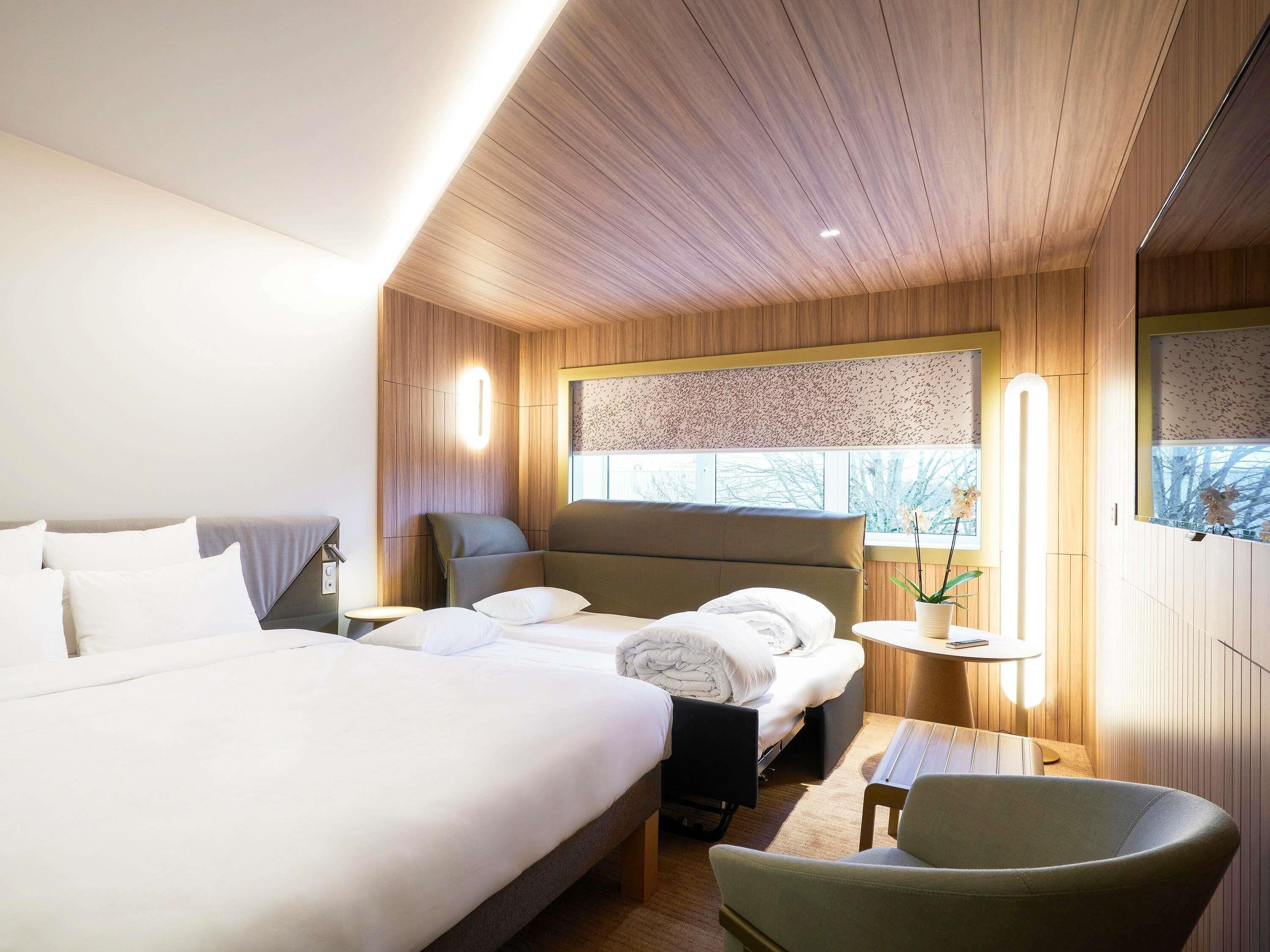 Chambre Familiale, 1 lit double et 1 canapé-lit (Executive) | Surmatelas, coffres-forts dans les chambres, rideaux occultants