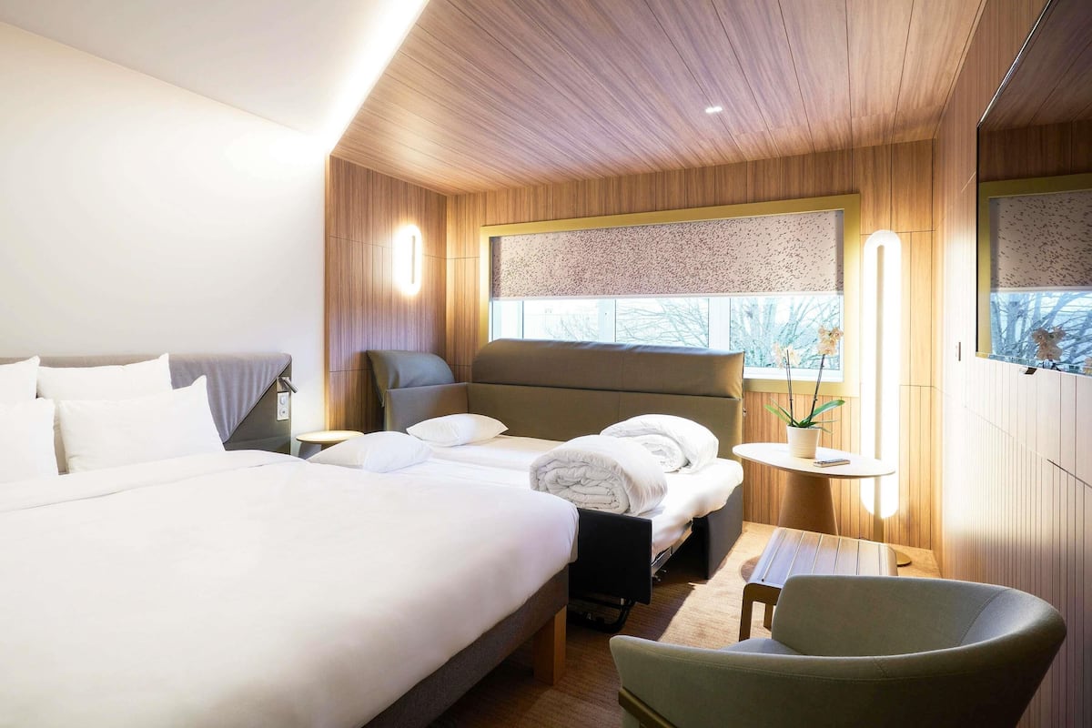 Chambre Familiale, 1 lit double et 1 canapé-lit (Executive) | Surmatelas, coffres-forts dans les chambres, rideaux occultants