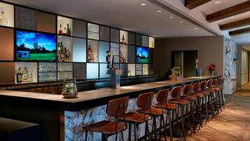 Bar (en la propiedad)