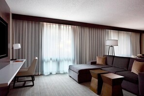 Flat-screen TV, pay movies - Bethesda Marriott (Bethesda)