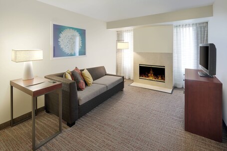 Residence Inn by Marriott Indianapolis Airport - Image 5