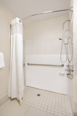 Residence Inn by Marriott Indianapolis Airport