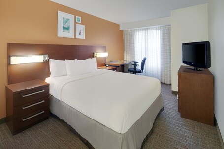 Residence Inn by Marriott Indianapolis Airport - Image 17
