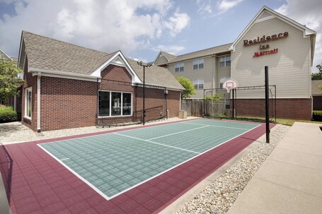 Residence Inn by Marriott Indianapolis Airport - Image 13
