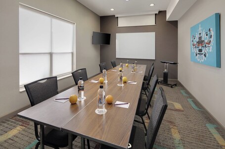 Residence Inn by Marriott Indianapolis Airport - Image 21