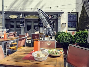 بار (في المنشاة)