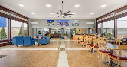 Quality Inn & Suites Chattanooga-East Ridge