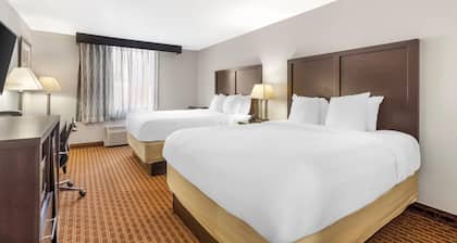 Quality Inn & Suites Chattanooga-East Ridge
