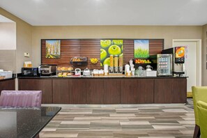 Free daily continental breakfast