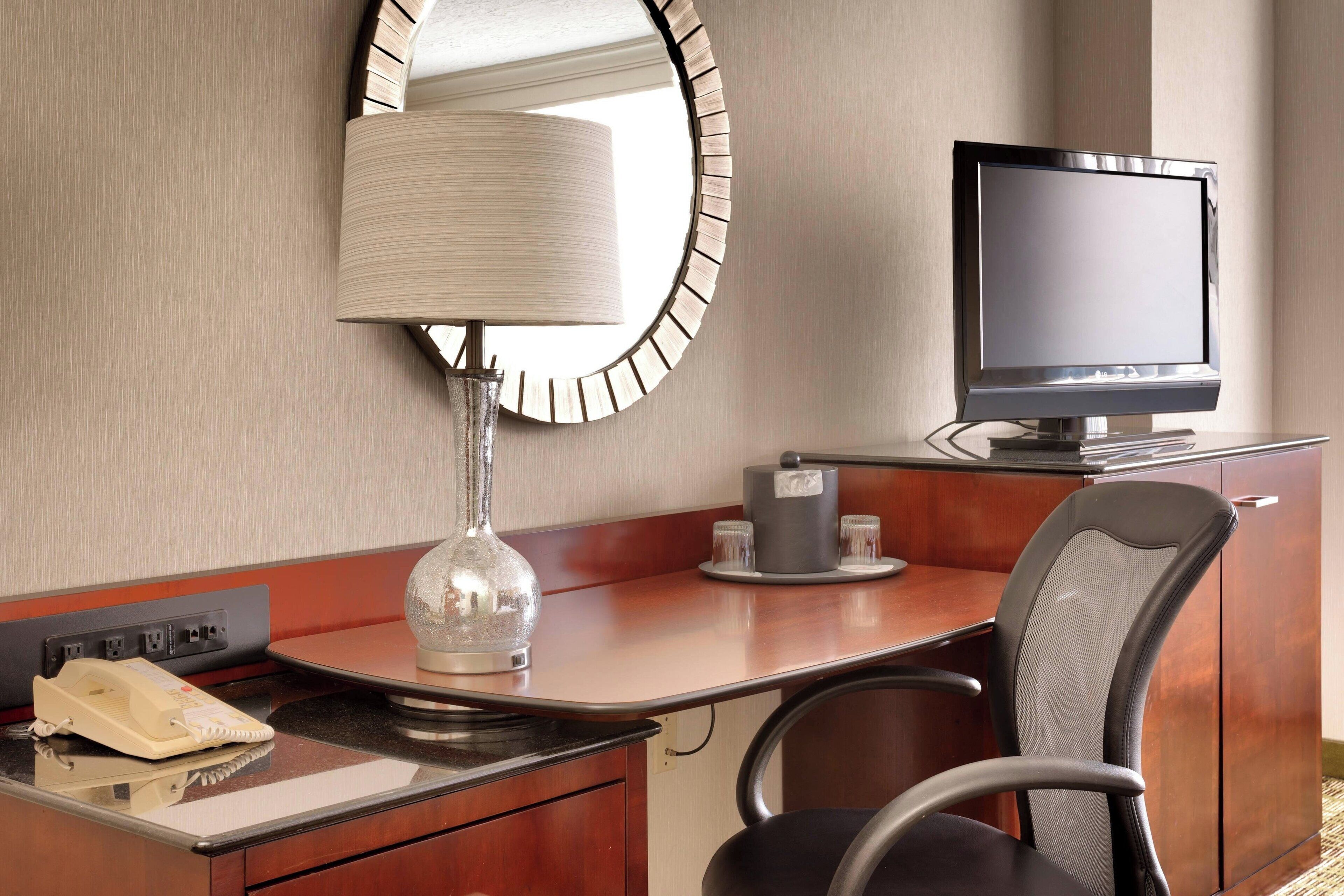 premium bedding, minibar, in-room safe, desk