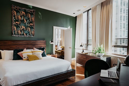 The Tremont Hotel