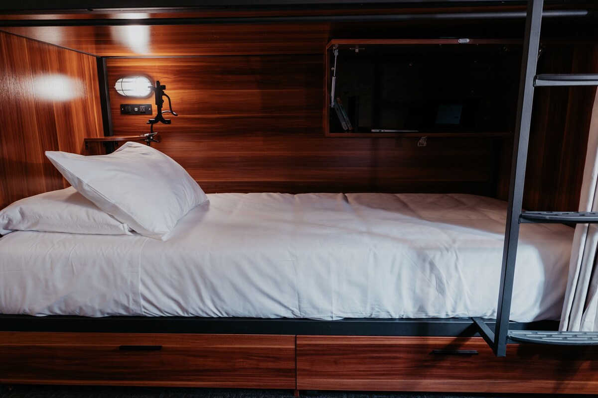 1 Bed in Dormitory Room