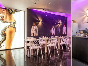 Daily buffet breakfast (EUR 19 per person)
