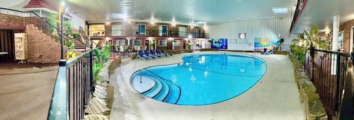 Ramada by Wyndham Mountain Home